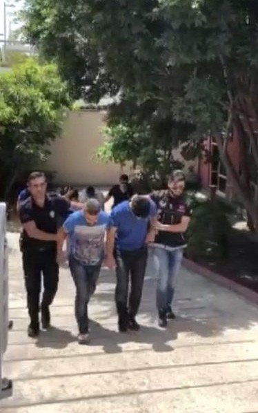Antalya’da uyuşturucu operasyonunda 2 bin 950 adet uyuşturucu madde ele geçirildi.
