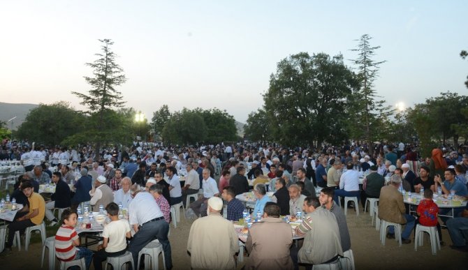 Konya’nın manevi mimarlarından Ladikli Ahmet Hüdai Hazretleri anıldı 10 Haziran
