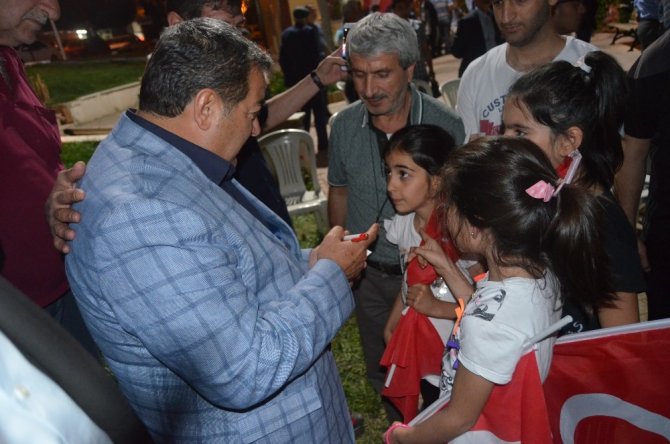 MHP Malatya milletvekili adayı Mehmet Celal Fendoğlu seçim çalışmalarını sürdürüyor