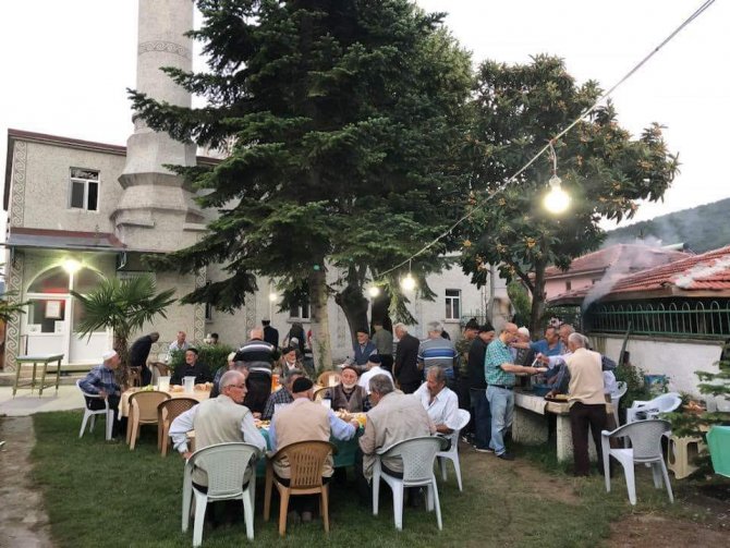 Sinop'un Saraydüzü ilçesinde evlerde iftar sofrası kurulmuyor