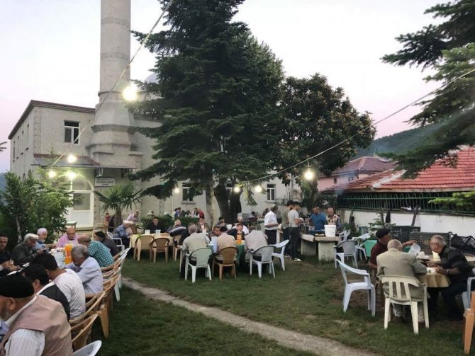 Sinop'un Saraydüzü ilçesinde evlerde iftar sofrası kurulmuyor