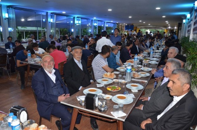 Muş'taki Xiyân Aşireti iftarda buluştu