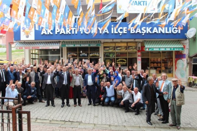 AK Parti Trabzon milletvekili adayları seçim çalışmalarını sürdürüyor