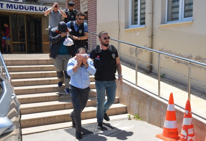 Bursa'da 54 kilogram uyuşturucu ele geçirildi