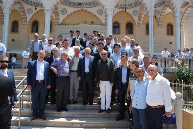 Erhan Usta'dan kırsal mahallelere ziyaret