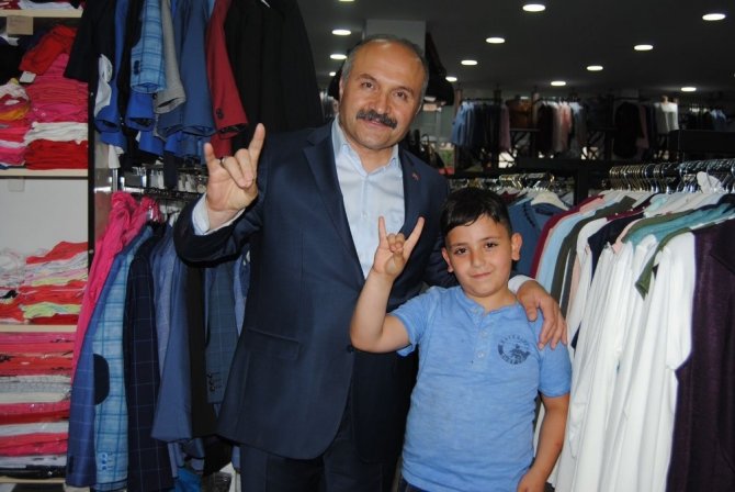 Erhan Usta'dan kırsal mahallelere ziyaret