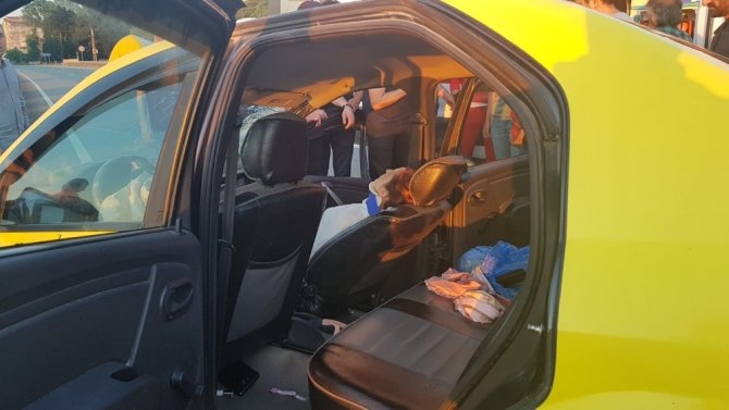 Giresun görele ilçesind'e trafik kazası: 4 yaralı