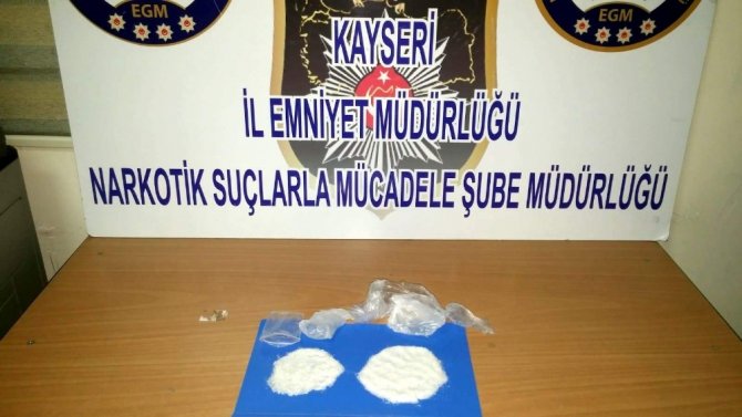 Kayseri’de uyuşturucu operasyonu 2 kişi gözaltında
