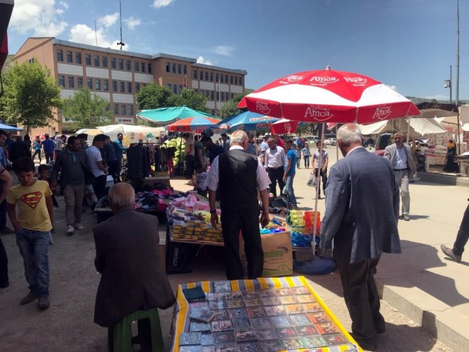 Muş’ta Ramazan Bayram'ı için pazar kuruldu
