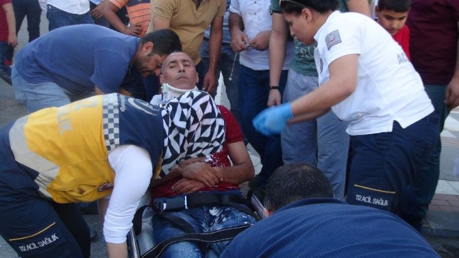 Şanlıurfa'da otomobille çarpışan motosikletli yaralandı