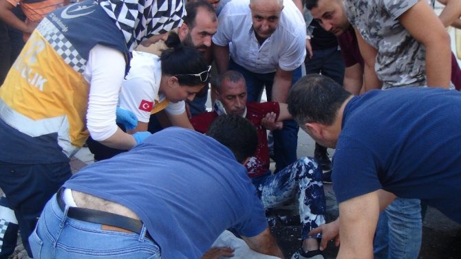 Şanlıurfa'da otomobille çarpışan motosikletli yaralandı