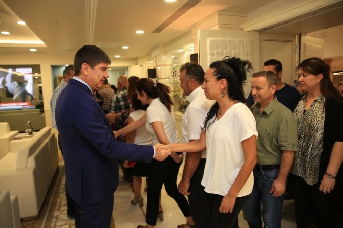 Başkan Türel, belediye çalışanlarıyla bayramlaştı