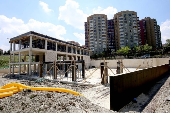 Çankaya’ya buz pateni salonu