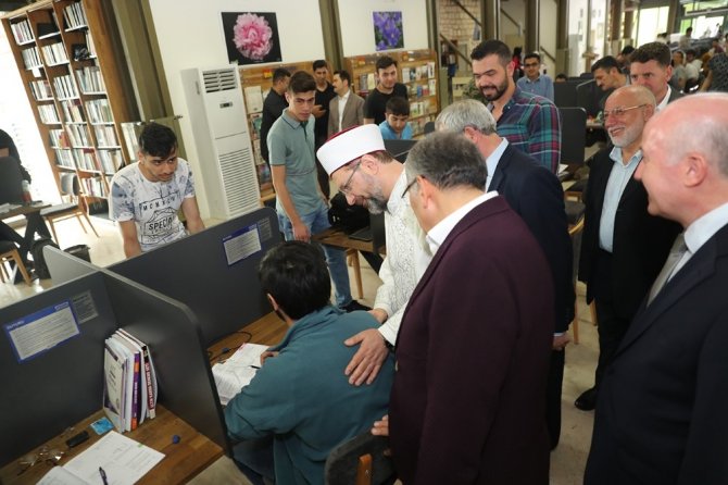 Ali Erbaş'tan Millet Kıraathanesi'ne ziyaret