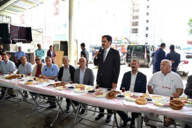 Bahçeci: "Recep Tayyip Erdoğan’a diz çökertmeye çalışanlar Hüsrana Uğrayacaklar