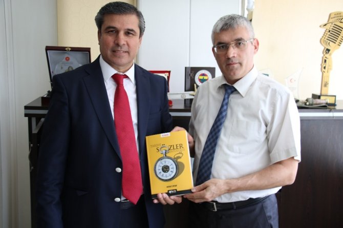 Ertan: "Cumhurbaşkanı Erdoğan dünyada beden dilini en iyi kullananlardan biri"