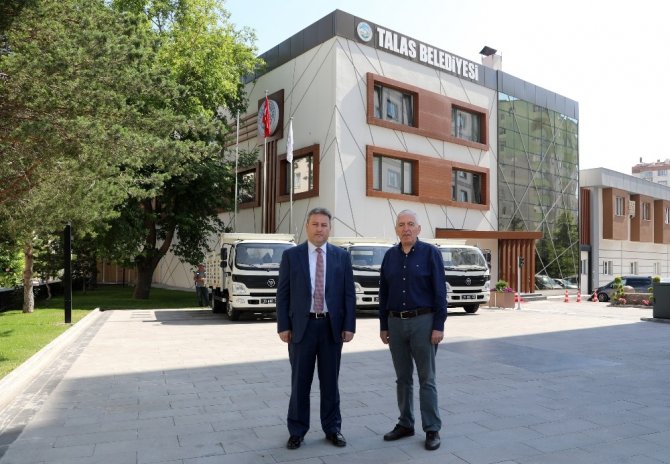 Talas Belediyesi'nden vatandaşa hizmetler devam ediyor