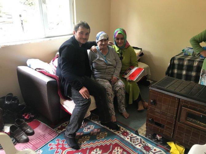 Trabzon'da 4 bin 395 aileyi ziyaret ettiler...