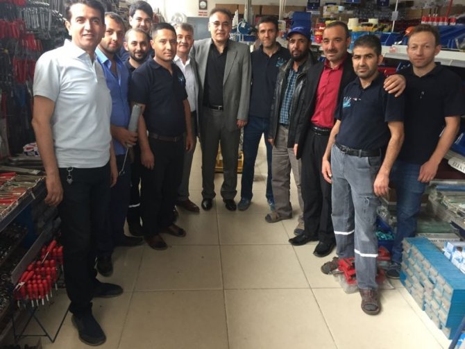 Yücel Menekşe sanayi esnaflarını ziyaret ediyor