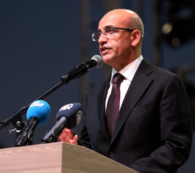 GAÜN’de mezuniyet coşkusu