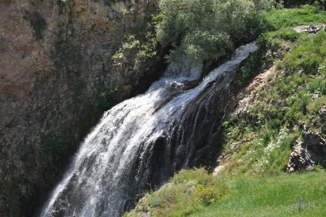 Susuz Şelalesi Kars turizmine kazandırılacak