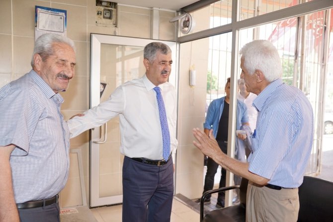 Polat, Şire Pazarı Esnafıyla bir araya geldi