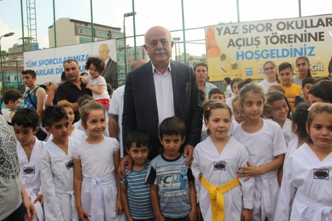 İskenderun Belediyesi Yaz Spor Okulları başladı