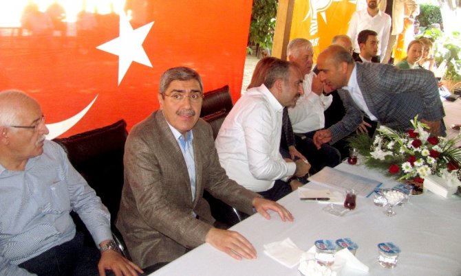 Bakan Gül’den Arabanlılara 24 Haziran teşekkürü