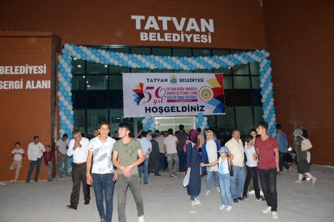 Tatvan Doğu Anadolu kültür ve sanat festivali başladı