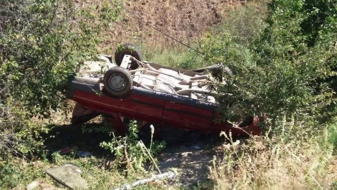 Gediz’de trafik kaza gerçekleşti 2 yaralı