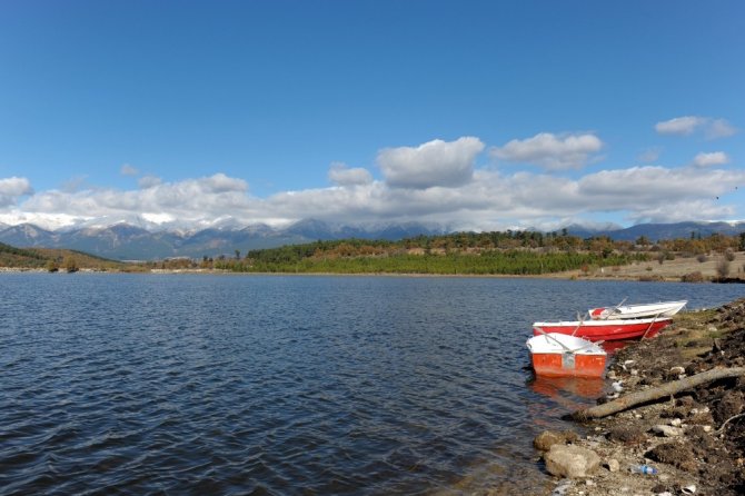 Gököz Göleti büyülüyor