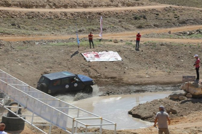 Off Road Tutkunları Niğde’de Buluştu