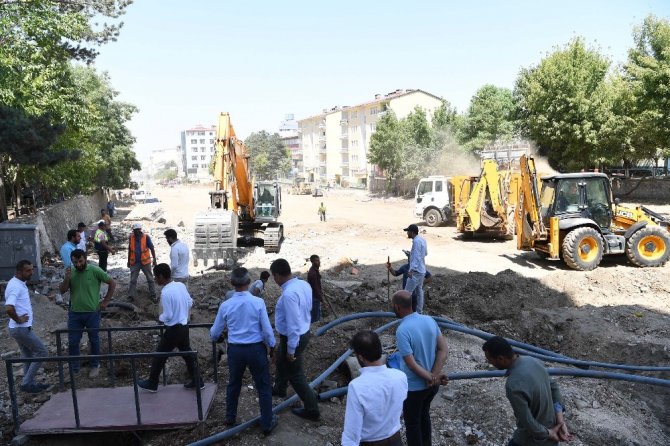 Başkan Asya, üst yapı çalışmalarını inceledi