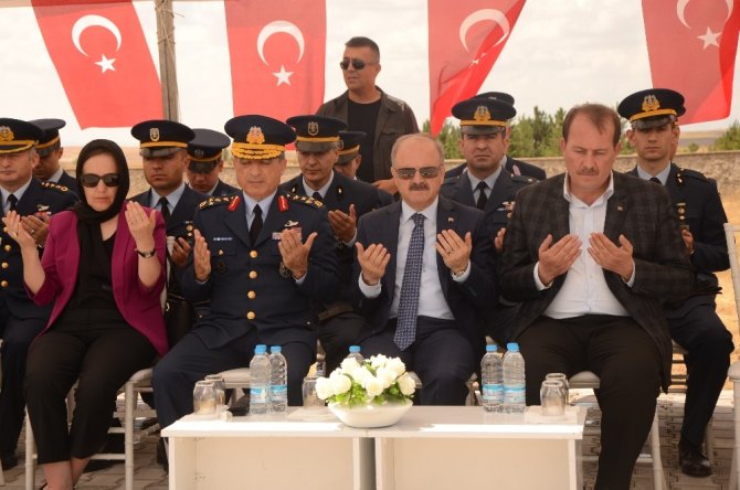 15 Temmuz şehidi kabri başında anıldı