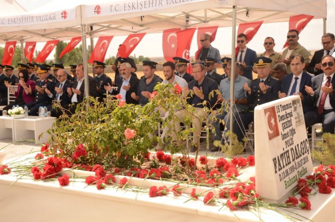 15 Temmuz şehidi kabri başında anıldı