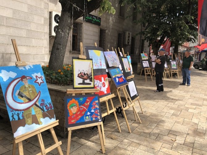 Öğrencilerin gözünden 15 Temmuz Resim Sergisi