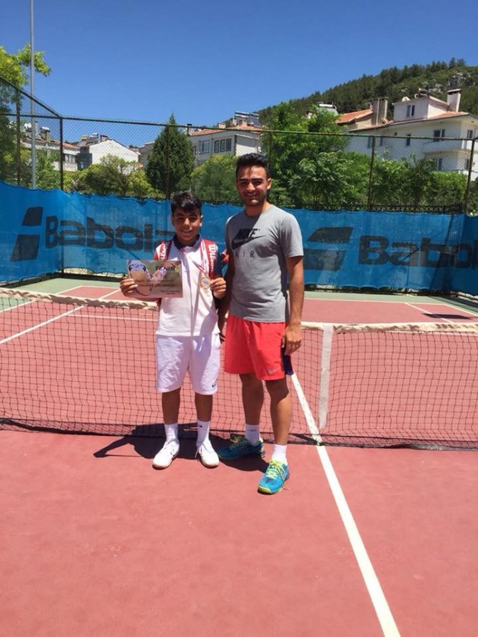 Osmangazili raketten altın madalya