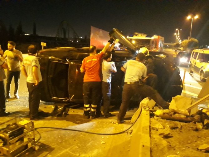 Otomobilde sıkışan sürücü hayatını kaybetti