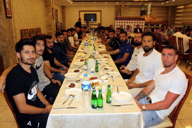 Anagold 24 Erzincanspor Kulübü tarafından tanışma ve moral programı düzenlendi