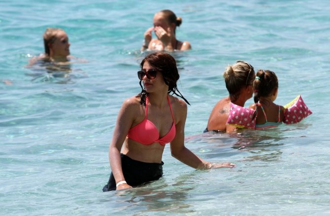 Alanya’da plajlar tıklım tıklım