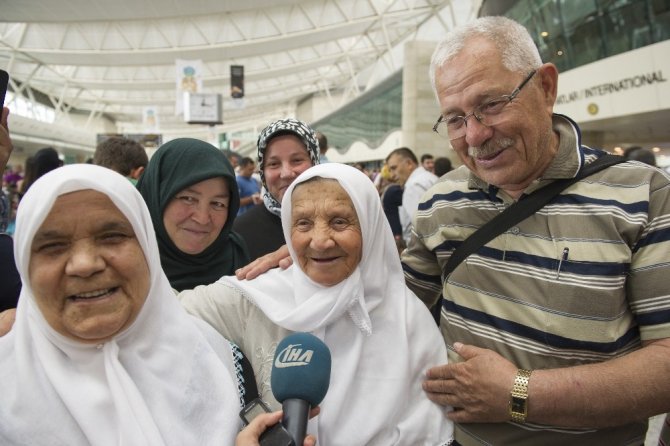 Ankara’dan ilk hac kafilesi dualarla uğurlandı