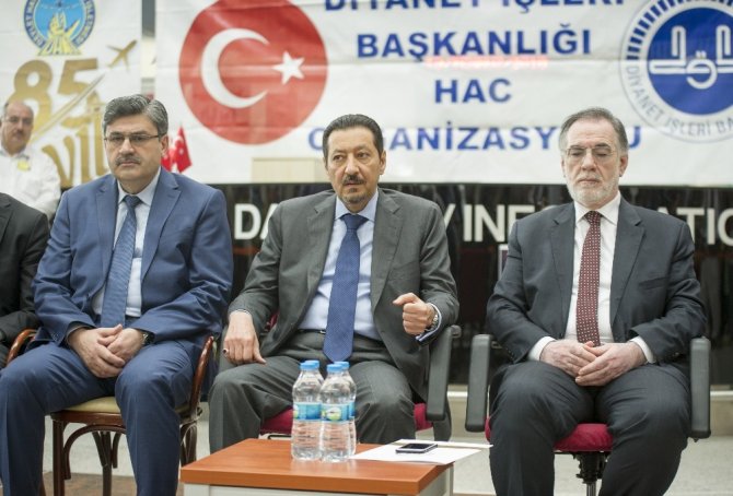 Ankara’dan ilk hac kafilesi dualarla uğurlandı