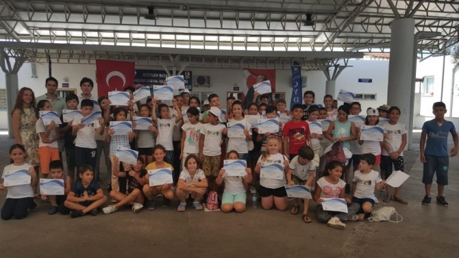 Öğrencilere geri dönüşüm eğitimi