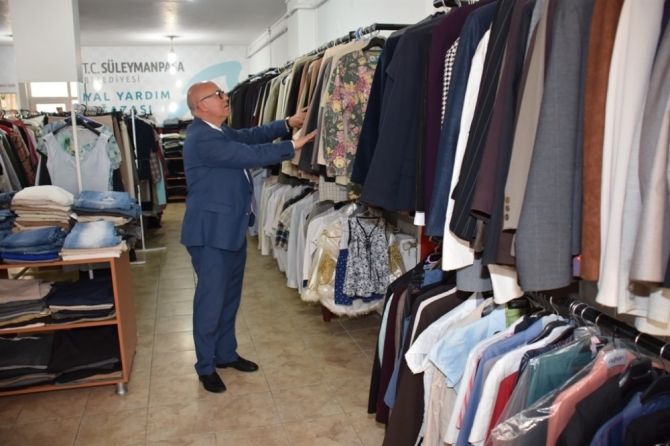 Kullanılmayan kıyafetler ihtiyaç sahiplerine umut oluyor