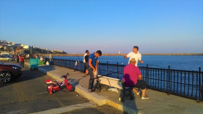 Sahilde olta balıkçılığı yoğunluğu