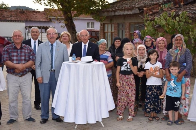 Ormanlı Mahallesi’nde Atatürk Anıtı açılışı gerçekleştirildi