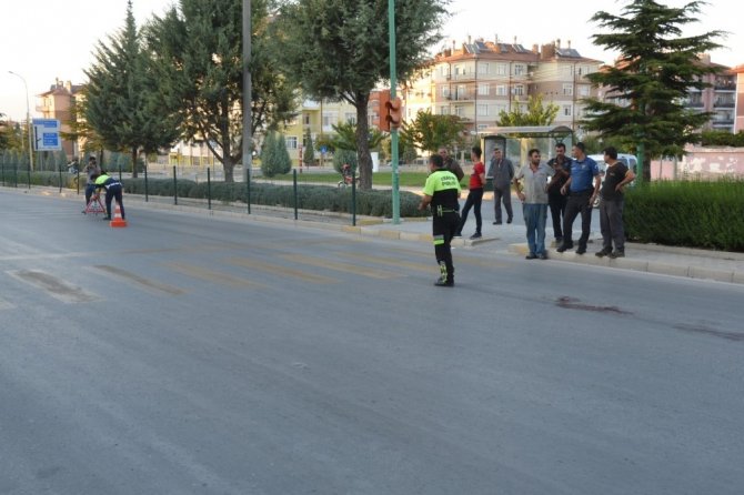 Karaman’da karşıdan karşıya geçmeye çalışan yaşlı adama araç çarptı