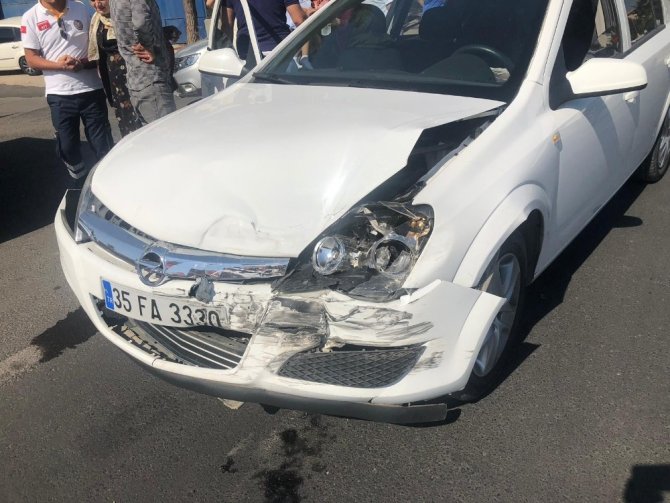Şanlıurfa'nın Haliliye ilçesinde trafik kazası: 3 yaralı