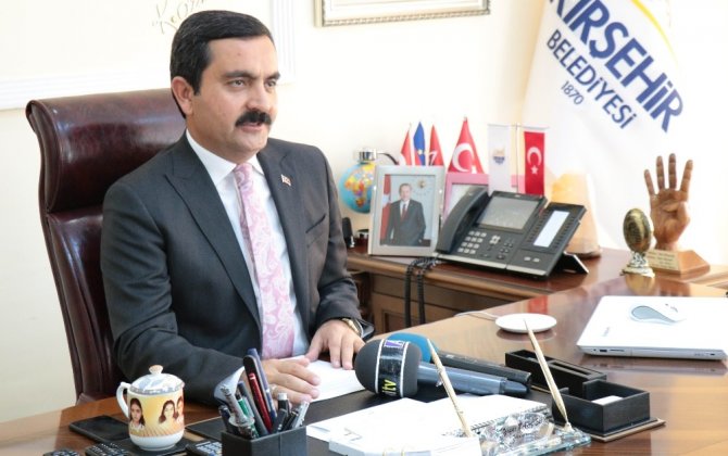 Kırşehir Belediye Başkanı Bahçeci: “Halka bisiklete bin deyip ...