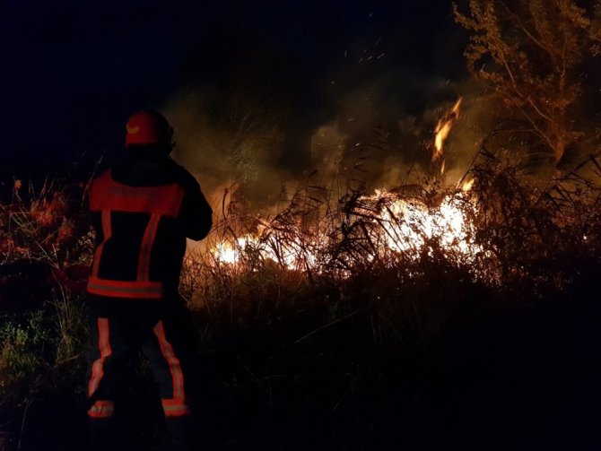 Orhangazi Yeniköy Anaçayır mevkiinde, korkutan yangın